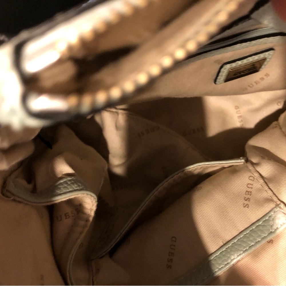 Guess Handbag - Picture 6 of 9
